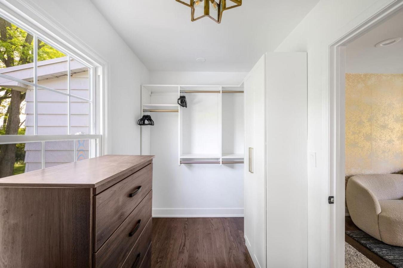 Spacious, Luxury Renovated Home With 4 Kings, Firepit Glen Ellyn Dış mekan fotoğraf