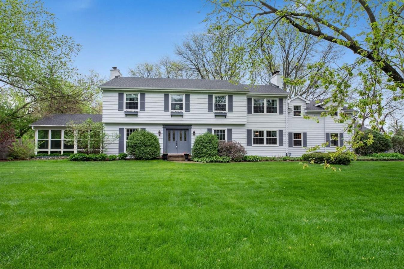 Spacious, Luxury Renovated Home With 4 Kings, Firepit Glen Ellyn Dış mekan fotoğraf