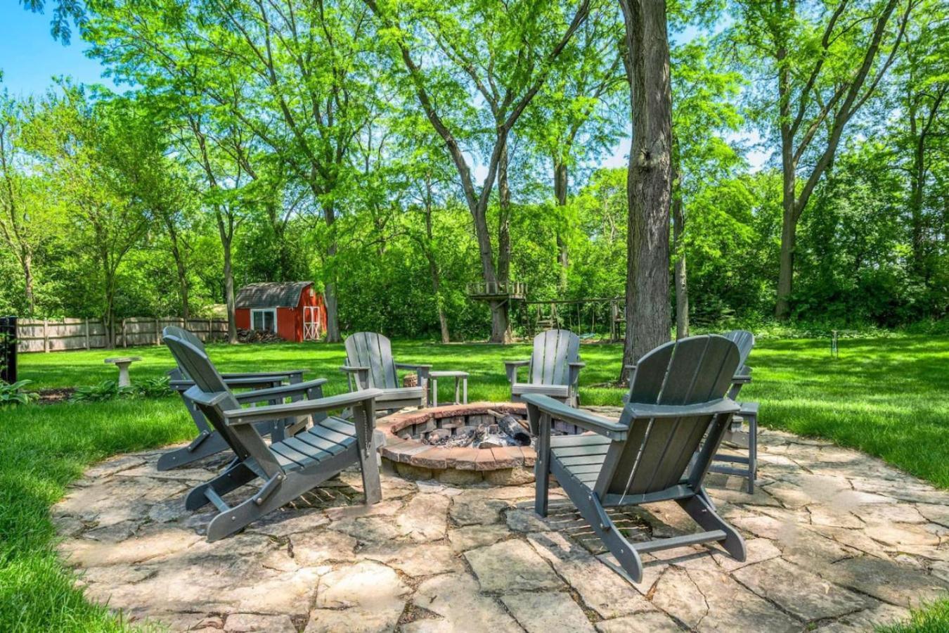 Spacious, Luxury Renovated Home With 4 Kings, Firepit Glen Ellyn Dış mekan fotoğraf