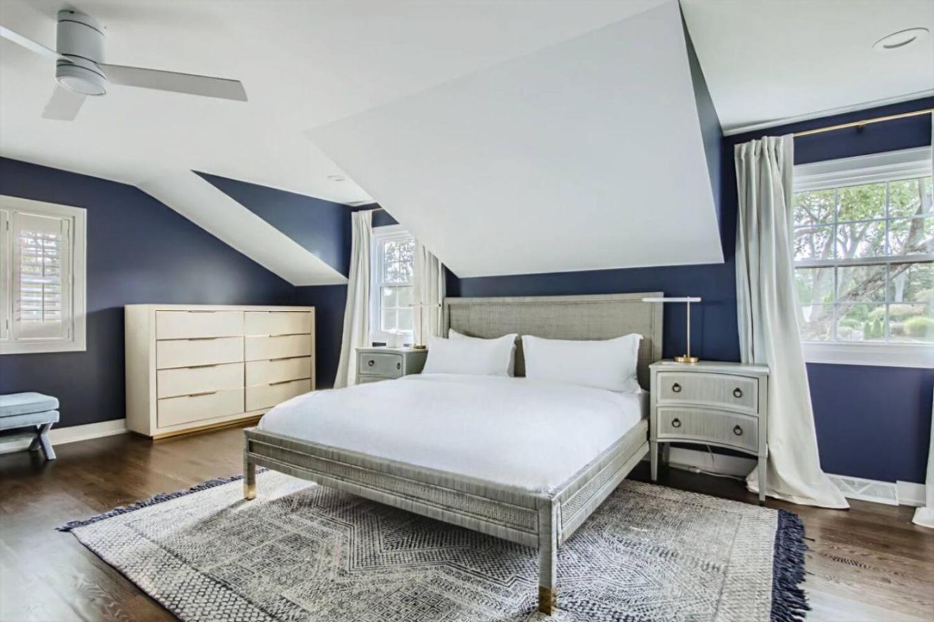 Spacious, Luxury Renovated Home With 4 Kings, Firepit Glen Ellyn Dış mekan fotoğraf